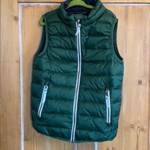 Hanna Andersson down vest size 120/ 6Y.